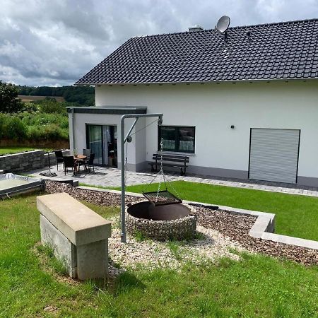 Ferienwohnung / Haus Hunsrueckblick Hochstetten-Dhaun Bagian luar foto